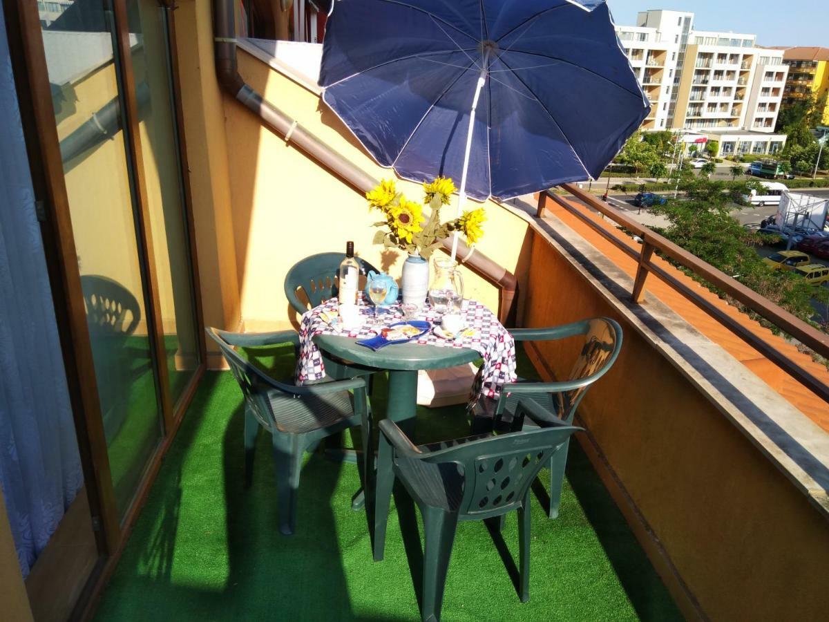 Golden Dreams Apartment Sluneční pobřeží Exteriér fotografie